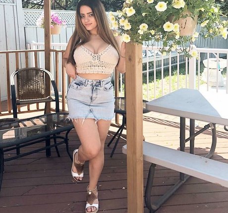 Maria Sharrad pornstar beautiful images