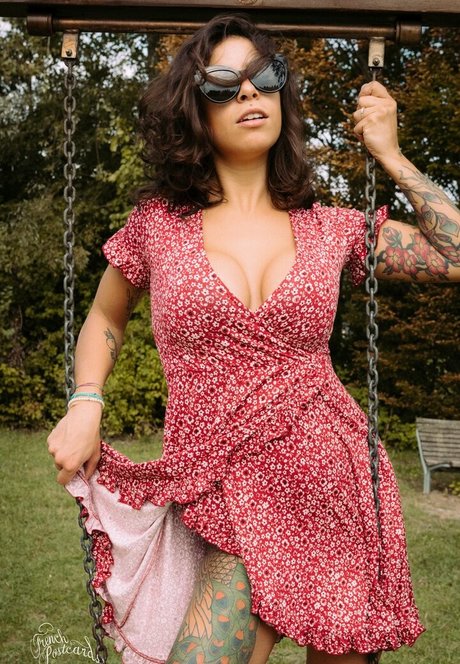 Sara Noli star hot image