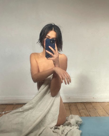 black threesome onlyfans best pictures