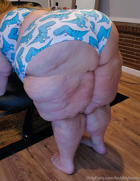 mature onlyfans beautiful images