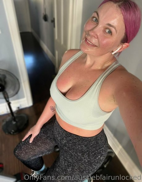 aussieblairunlocked pretty pornstar photo