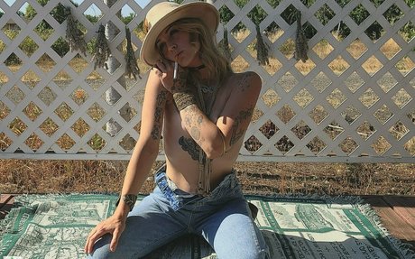 lilsweetpeamarie nude actress images