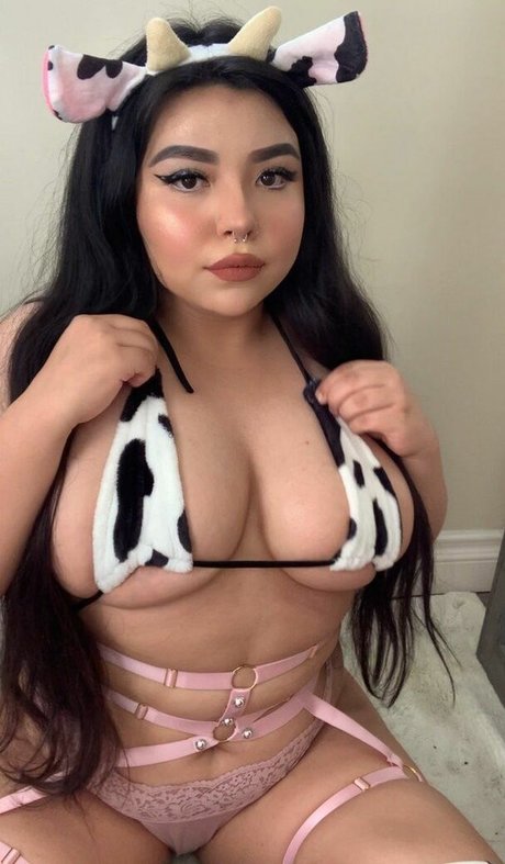 Skimaskshawtie pornstar nude pic