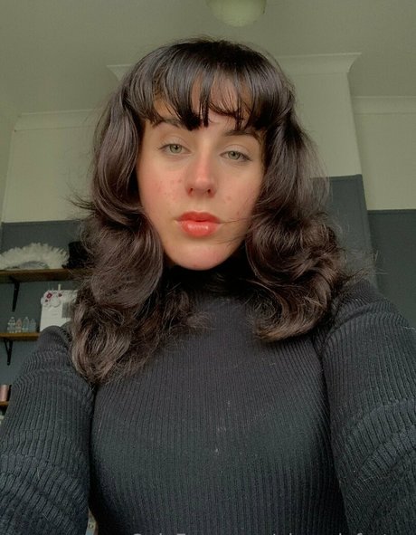 phoenixfortay xxx actress pictures