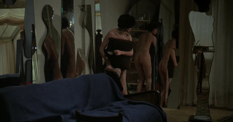 Juliette Binoche erotic actress gallery