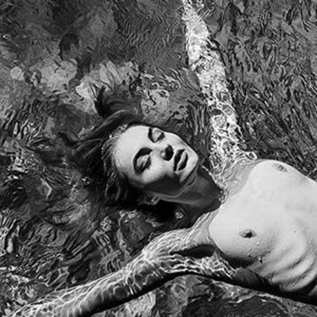 Yan Mcline star perfect pics