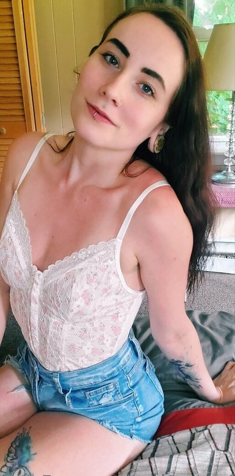 lynn myra free free star archive