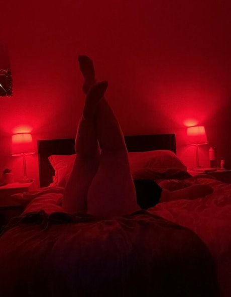 cinnamon siren erotic star images