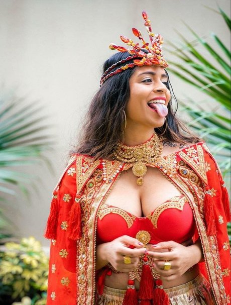 Lilly Singh Profile photo