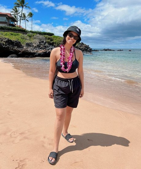 Lilly Singh star adult photo