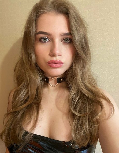 honeymoonlera art pornstar archive