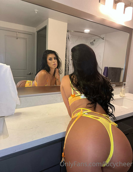 lucymomma free actress picture