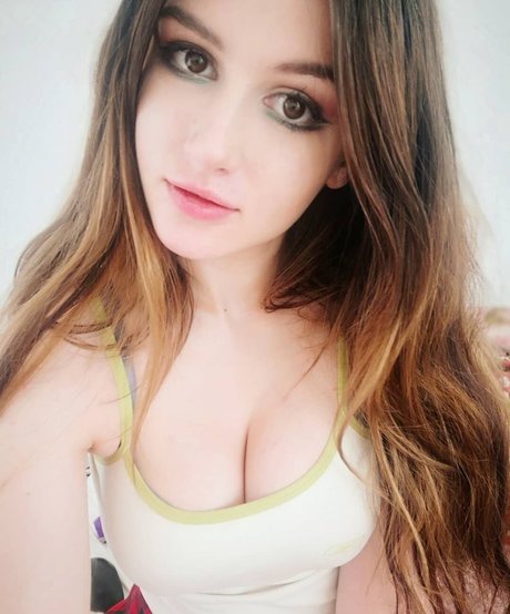 Pelagea ASMR model perfect pictures