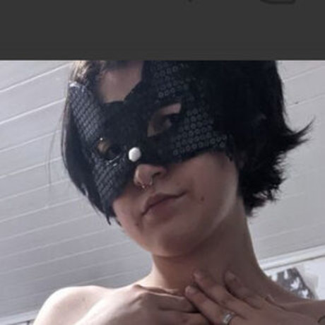 tayroro beautiful model img