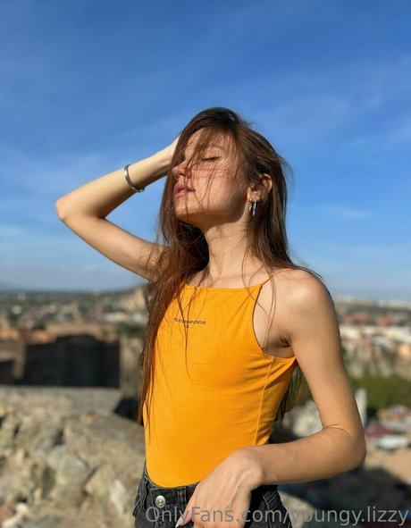 youngy lizzy free pornstar img