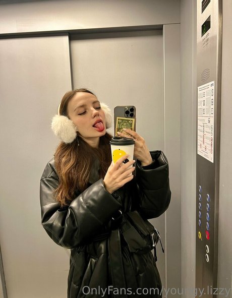 youngy lizzy model pics