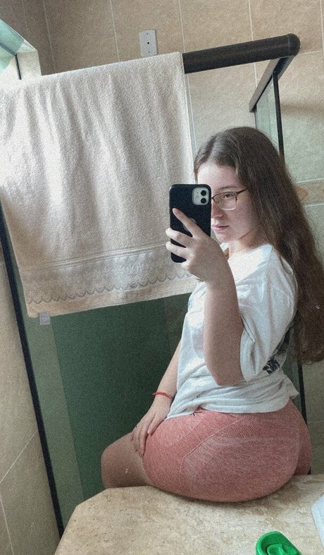 Julihcsgo pretty actress picture