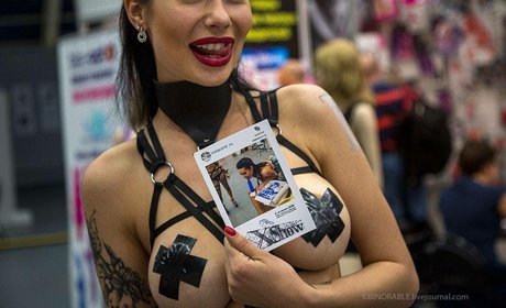 Alesya Vidnova Pena star beautiful photos