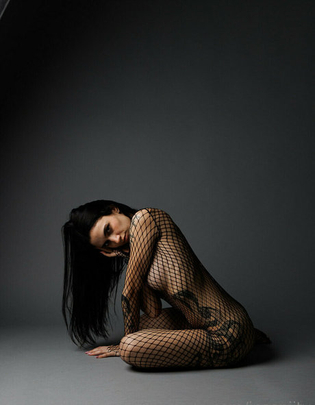 inseniity actress pics