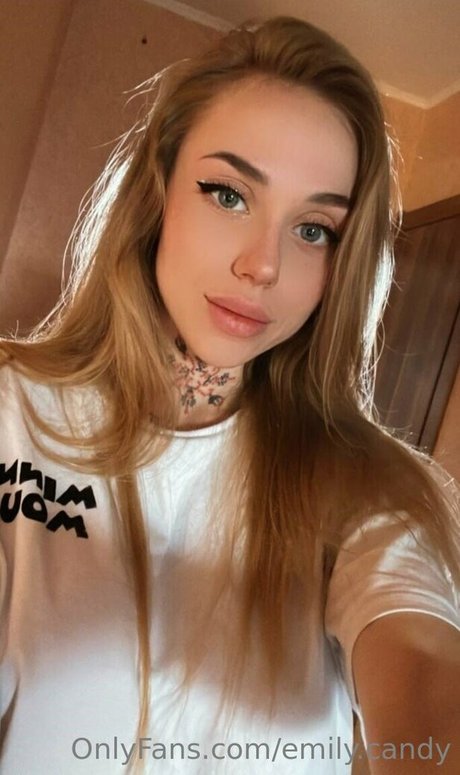 blonde secretary onlyfans pornographic pictures