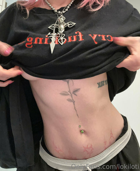 lokiloti star erotic image