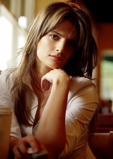 Stana Katic best model pics