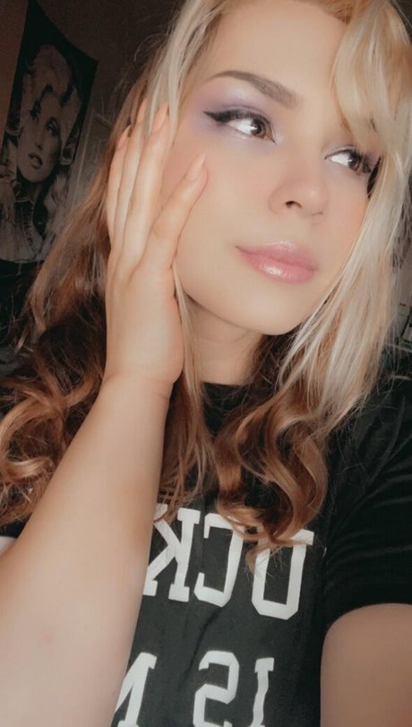 Ayava 59 pornstar high quality images