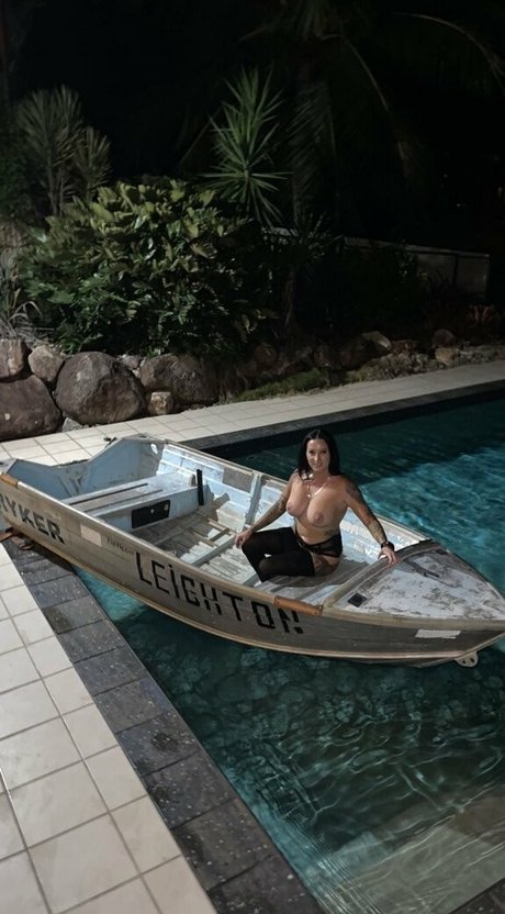 amateur chubby onlyfans nude archive