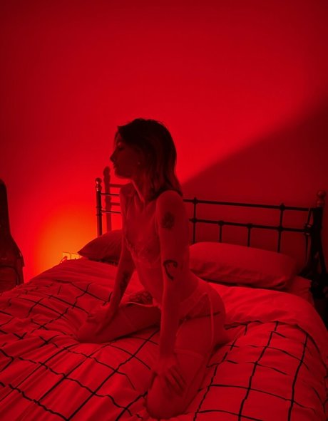 artsybaby high quality pornstar image