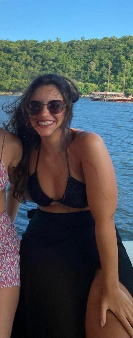 Debora Aladim hd actress galleries