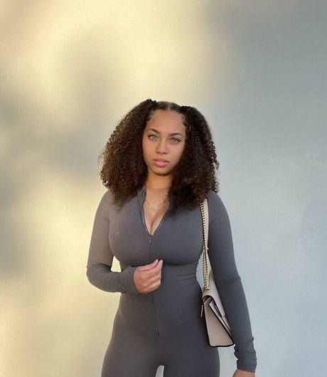 cougars onlyfans sexy images