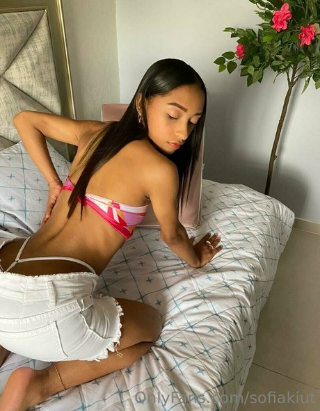 sofiakiut art star picture