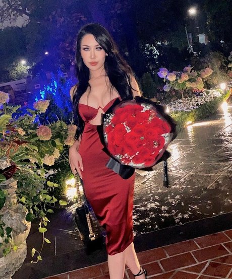 Natttdd erotic actress image