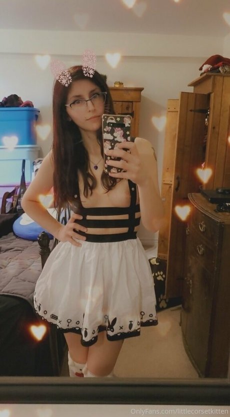 littleeevee66 sex star gallery