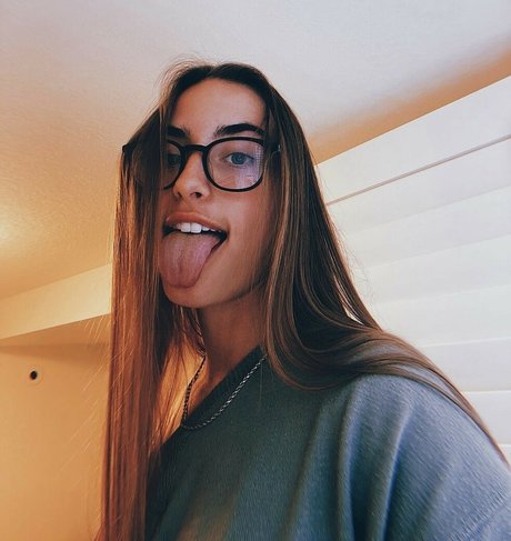 kailanovak model beautiful pictures