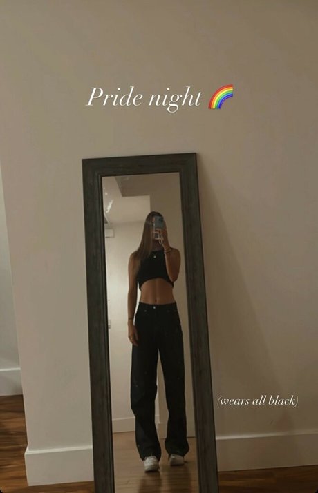 kailanovak model gallery