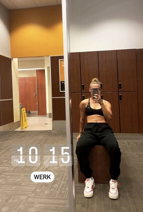 kailanovak sex star img