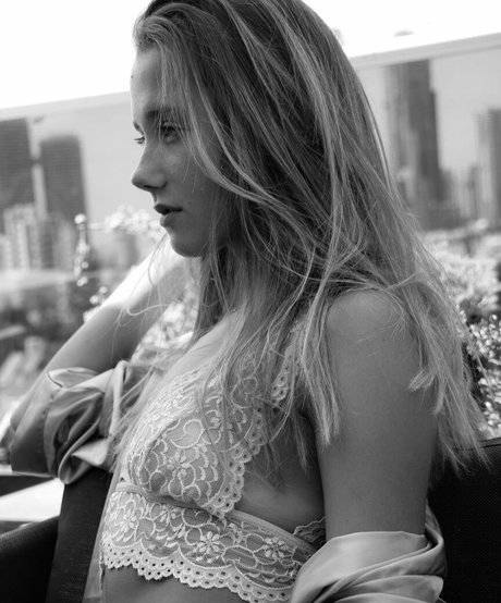 Aviv Banay nice pornstar pics