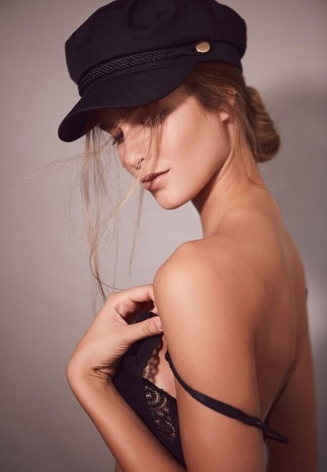 Dana Solomon star beautiful gallery