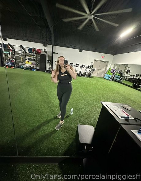 porcelainpiggiesff model exclusive pictures