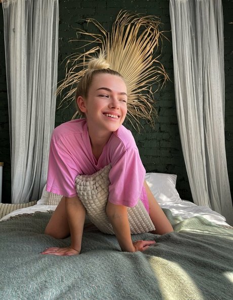 18 year old onlyfans free naked pictures