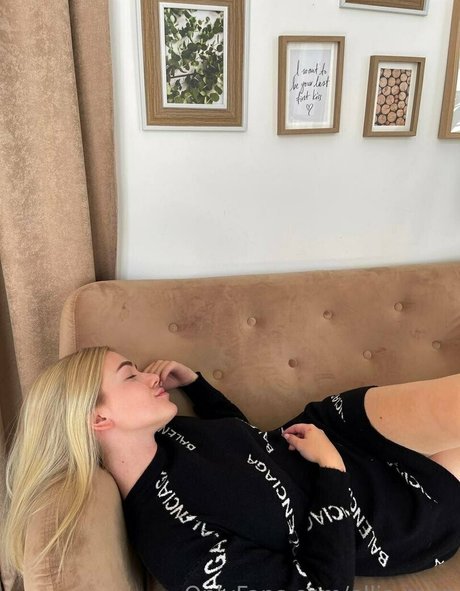 ellie miss model art photos