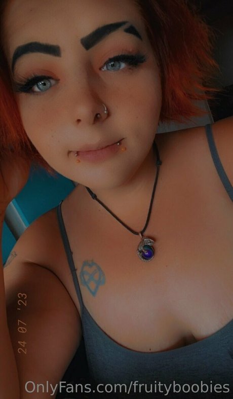 fruityboobies model hd image