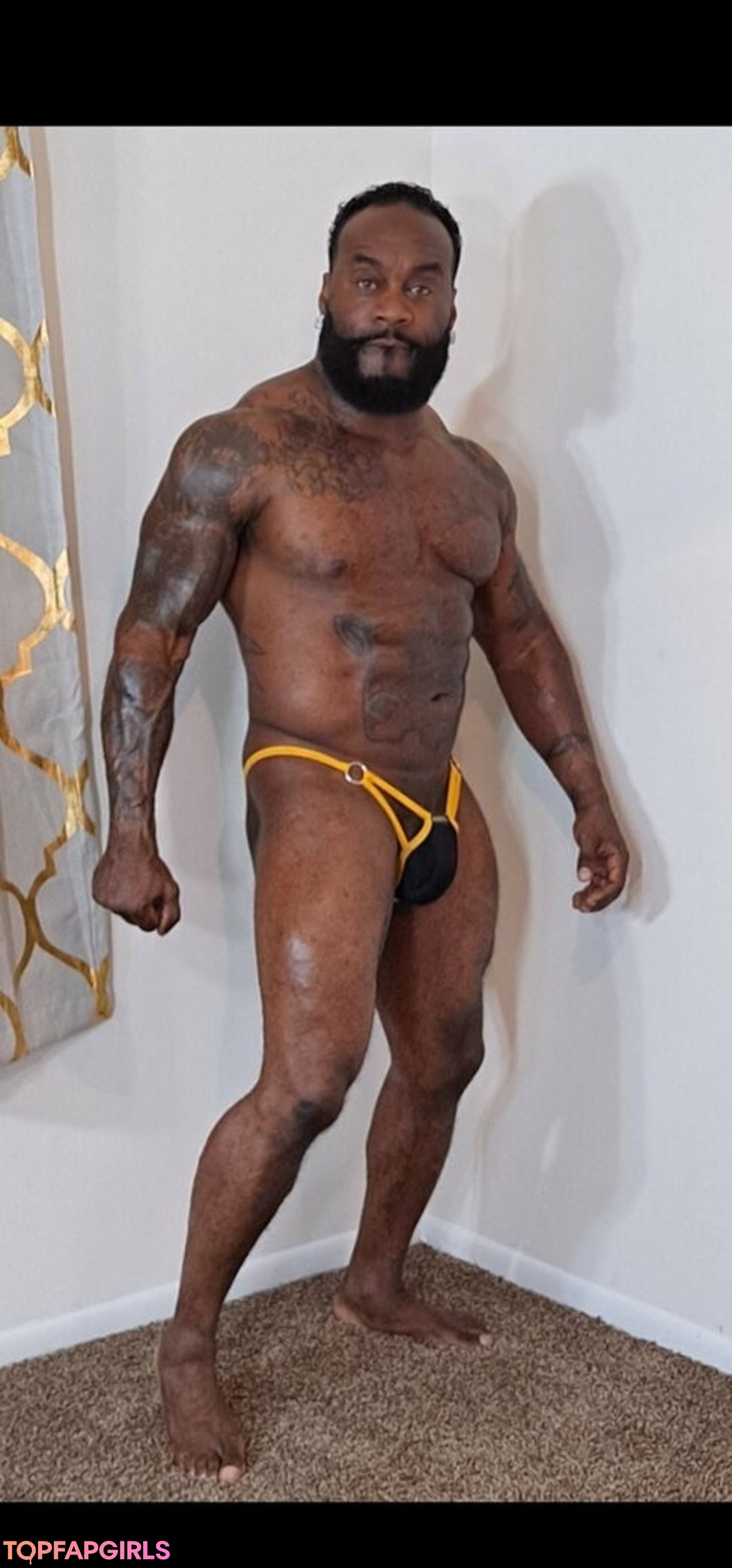 toolsfreepage sex model photo