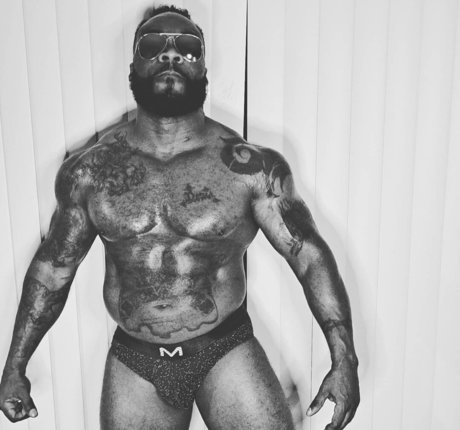 goth trans onlyfans porn image