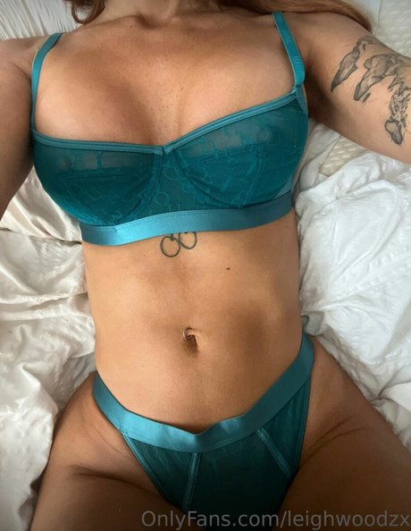 Leigh Woodz erotic pornstar photos