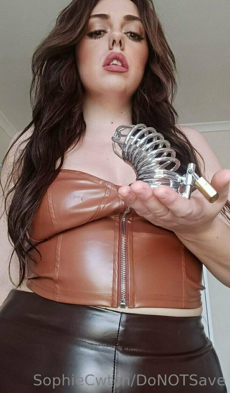 sophiecwtch model sexy img