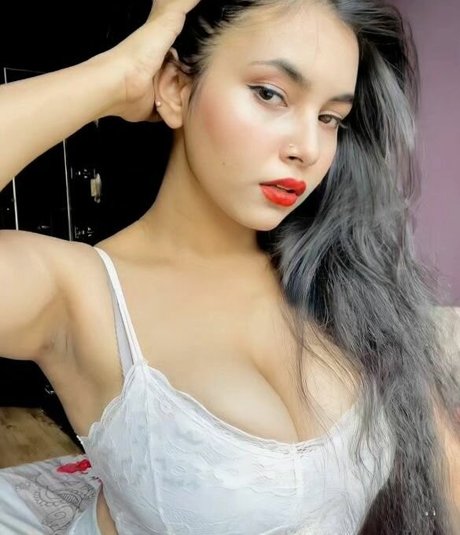 Arpa Roy model hd gallery