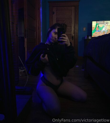 Victoriagetlow model best image