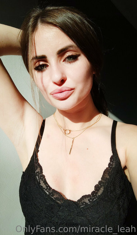 miracle leah model exclusive photos